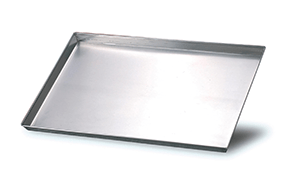 Bowls, baking sheets and cake tins