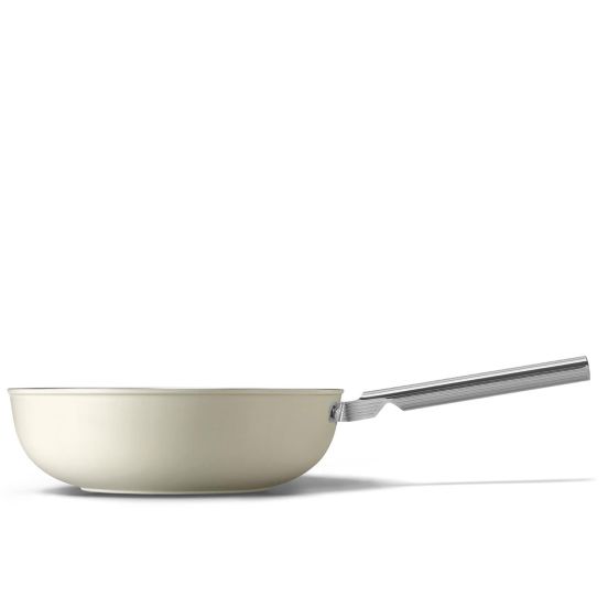 Wok in alluminio antiaderente, Crema Smeg Cookware, diam. 30cm
