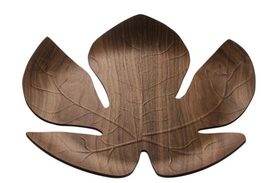 Adamo serving tray by Legnoart in walnut with three-dimensional engraving and hand finishing.