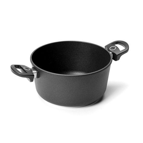 Pentola in alluminio fuso antiaderente per induzione, con due manici, Titan Best, diam. 28cm