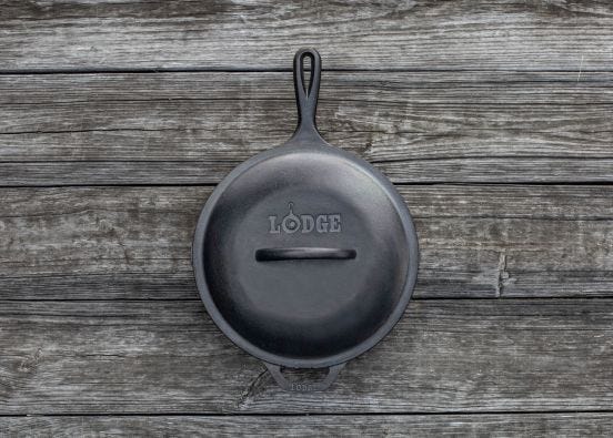 Lid diam. 26cm Lodge