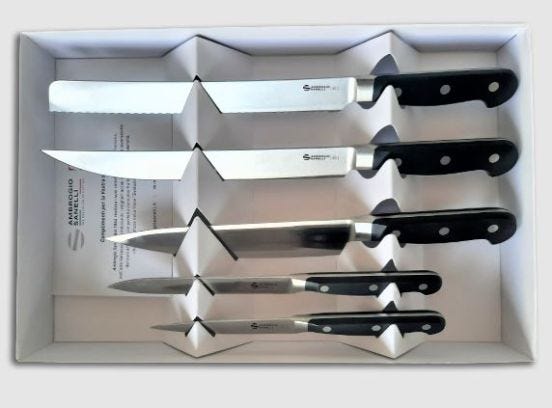 Set of 5 Maitre line knives (roast, bread, carving knife, vegetable and paring knife) with gift box by Sanelli Ambrogio 